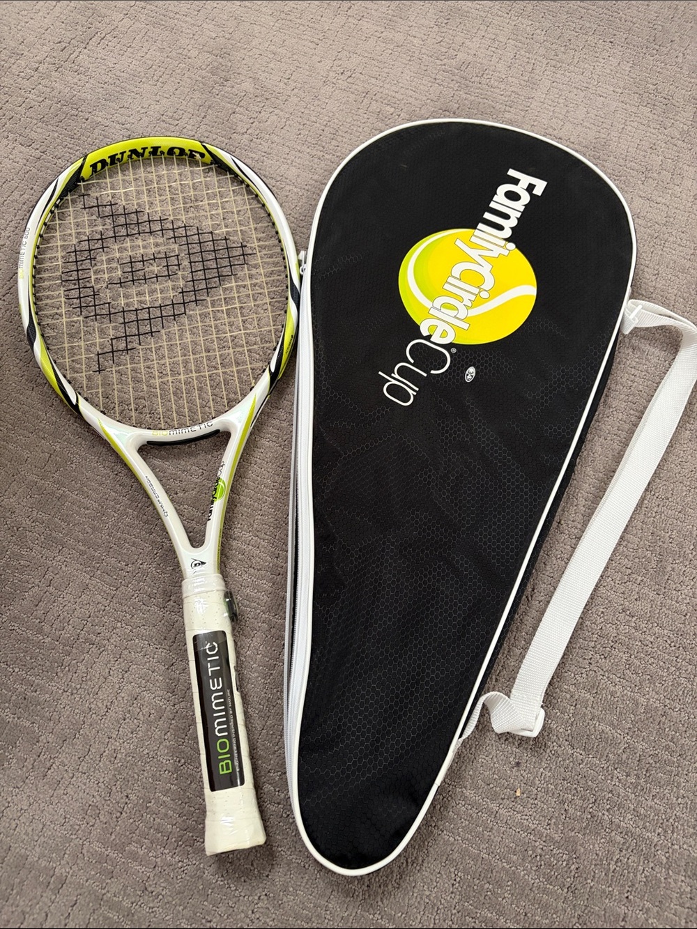 Dunlop Biomimetic Tennis Racket with Black Carry Case